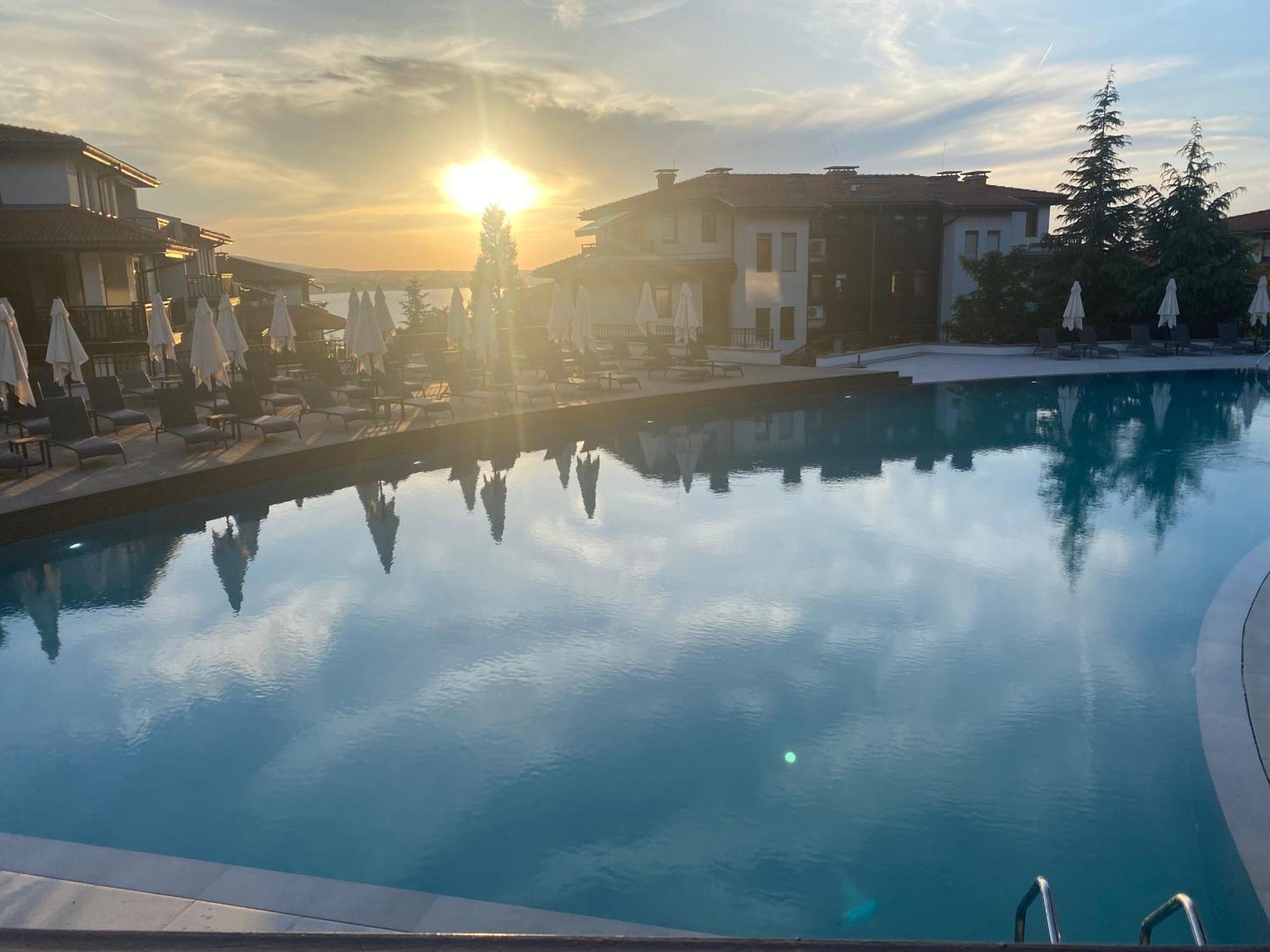 Aj Apartment 1 With Pool View, Santa Marina Holiday Village, Szozopol Kültér fotó